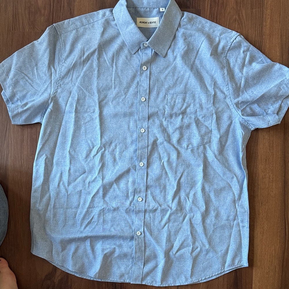 Azure Blue Men's Casual Button-Down Shirt